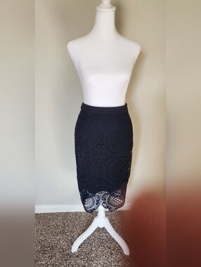 Women's Navy Blue Crochet Lace Pencil Skirt